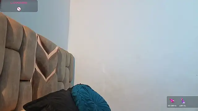 KloheCurvy online show from January 13, 2026, 3:06 pm