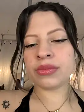 ShyVibes  online show from January 18, 2025, 3:59 pm