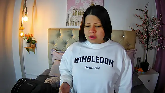 ShyVibes  online show from February 8, 2026, 7:28 pm