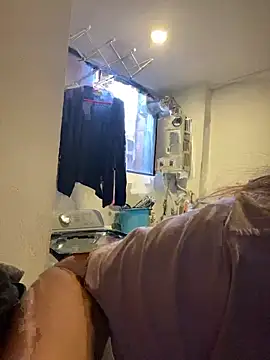 girl anni online show from February 9, 2025, 10:43 pm