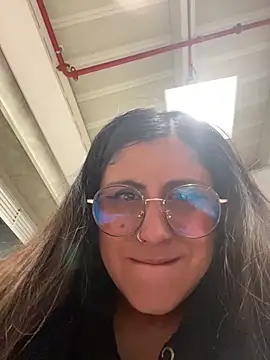 girl anni online show from February 12, 2025, 12:27 am