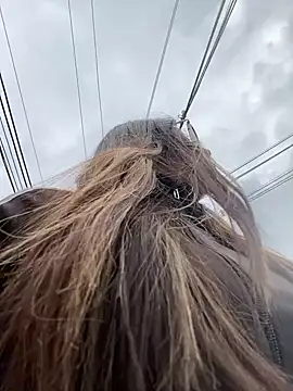 girl anni online show from February 14, 2025, 8:48 pm