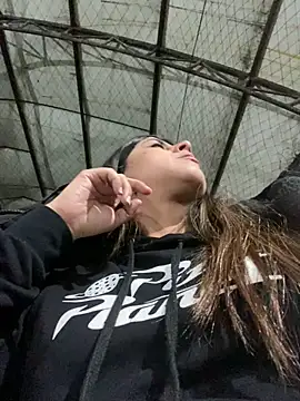 girl anni online show from February 21, 2025, 12:16 am