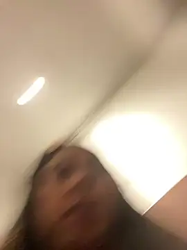 girl anni online show from February 21, 2025, 3:45 am