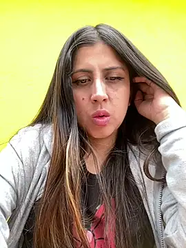 girl anni online show from February 21, 2025, 4:59 pm