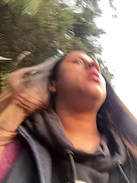 girl anni online show from February 24, 2025, 10:47 pm