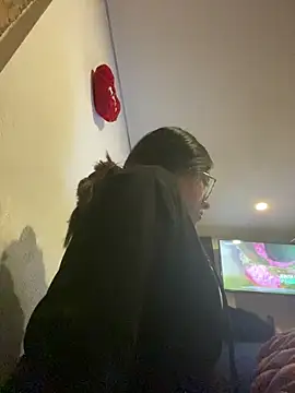 girl anni online show from February 25, 2025, 3:09 am