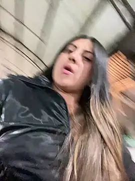 girl anni online show from February 28, 2025, 11:45 pm