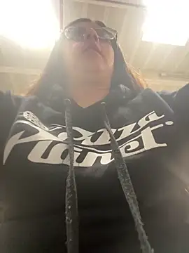 girl anni online show from March 4, 2025, 2:17 am