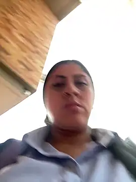 girl anni online show from March 17, 2025, 10:38 pm