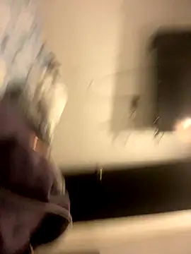 girl anni online show from September 21, 2025, 12:34 am