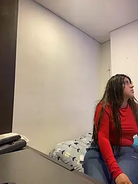 girl anni online show from October 28, 2025, 5:48 pm