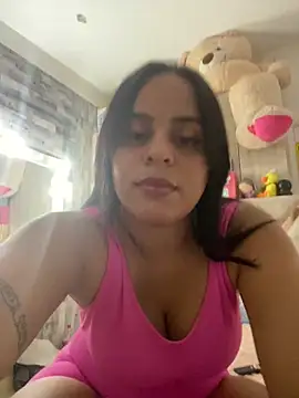 Violetrousse online show from April 8, 2026, 8:31 pm