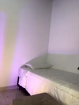 Snapshot of Blancanievess chatting on October 13, 2025, 2:33 am Blancanievess online show from October 13, 2025, 2:33 am