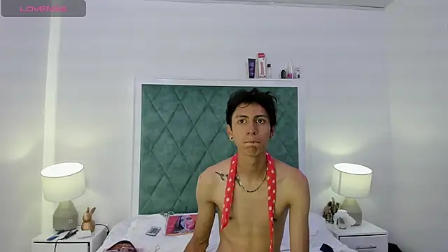 Katherin jupiter online show from December 7, 2024, 6:26 pm