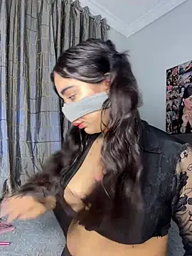 Snapshot of Meryem_Queen chatting on February 28, 2026, 1:39 am Meryem Queen online show from February 28, 2026, 1:39 am