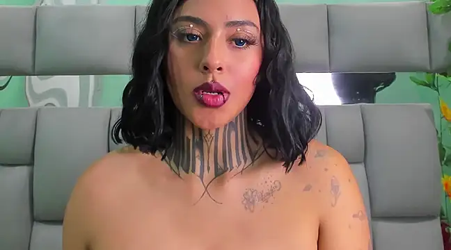 Snapshot of Lovely_celeste chatting on December 14, 2024, 6:24 am Lovely celeste online show from December 14, 2024, 6:24 am