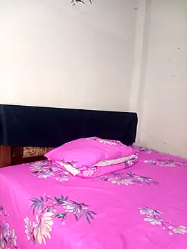 Snapshot of Aashixxx12 chatting on March 4, 2025, 12:29 am Aashixxx12 online show from March 4, 2025, 12:29 am