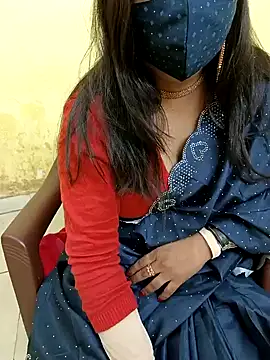 Snapshot of Simran-Kudi chatting on December 25, 2024, 4:12 am Simran-Kudi online show from December 25, 2024, 4:12 am