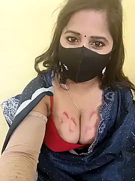 Snapshot of Simran-Kudi chatting on January 19, 2025, 7:57 am Simran-Kudi online show from January 19, 2025, 7:57 am