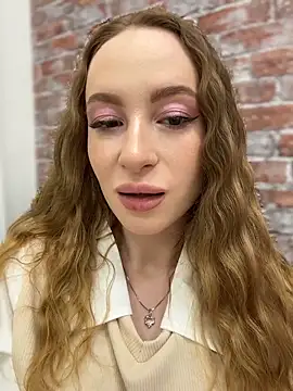  AngelMoon  online show from December 3, 2025, 3:47 am