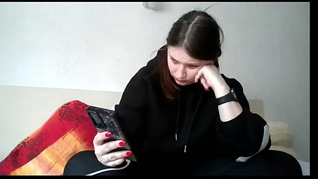 kila lo online show from February 20, 2025, 2:35 pm