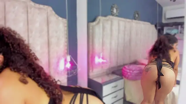 CoralHarmon online show from December 22, 2024, 5:21 pm