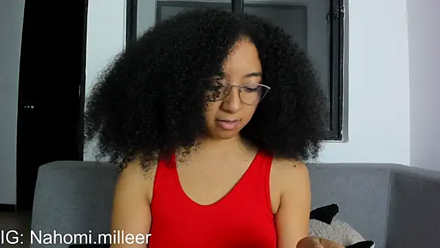 NAHOMI MILLER online show from December 21, 2025, 11:12 pm