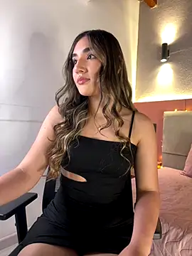 AniiRose online show from September 19, 2025, 1:07 am