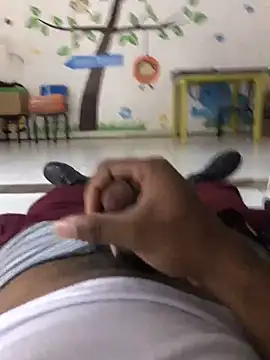 Joanva30 online show from February 16, 2025, 4:42 pm