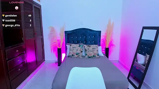 Snapshot of lizi_dolly chatting on December 10, 2024, 2:05 am lizi dolly online show from December 10, 2024, 2:05 am