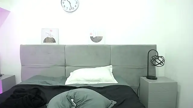 Lupiita223 online show from December 31, 2024, 4:04 pm