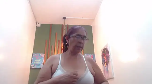 renata milf  online show from January 10, 2025, 12:15 pm