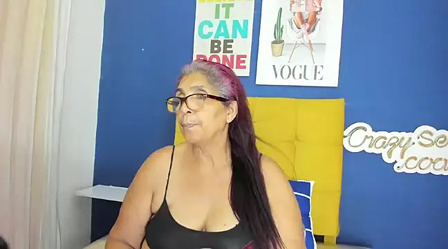 renata milf  online show from March 7, 2025, 5:49 pm