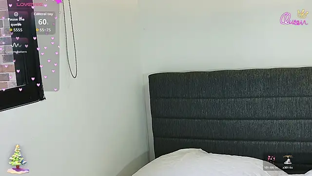 cutehanna1 online show from December 14, 2025, 6:56 pm