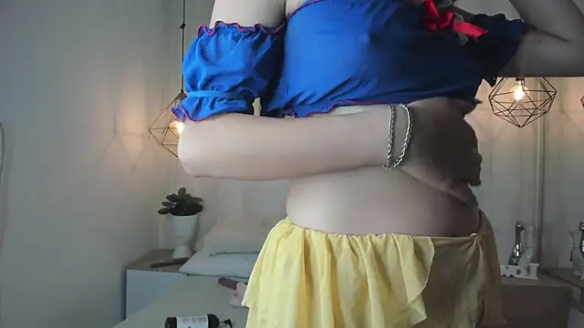 Theia moon online show from December 3, 2024, 12:49 pm