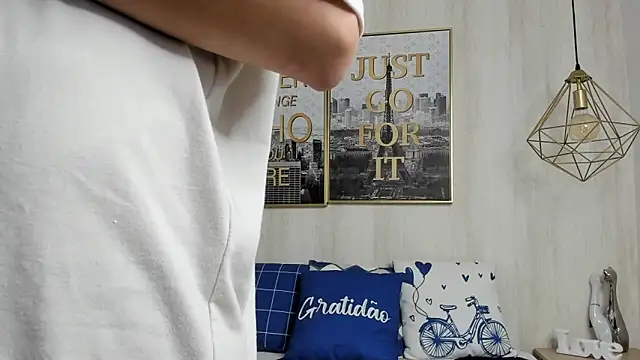 Theia moon online show from December 10, 2024, 12:38 pm