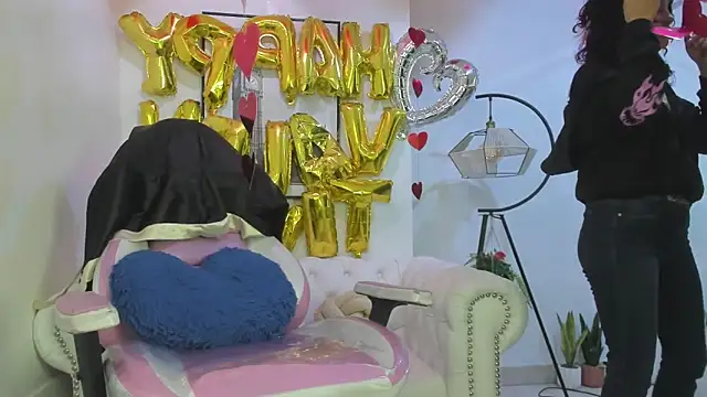 Theia moon online show from February 17, 2025, 12:38 pm