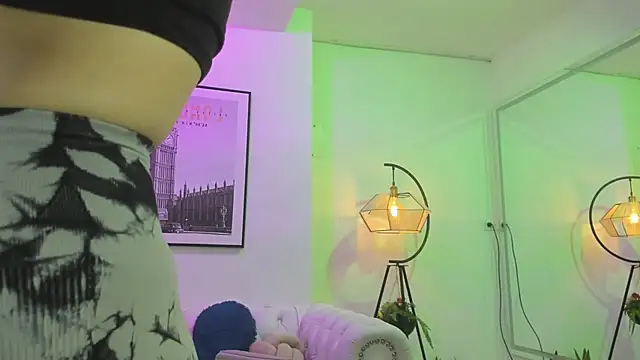 Theia moon online show from March 11, 2025, 12:50 pm