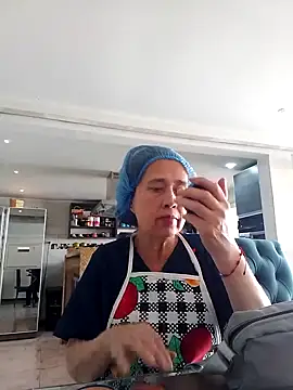 MARYQUANT online show from October 2, 2025, 3:19 pm