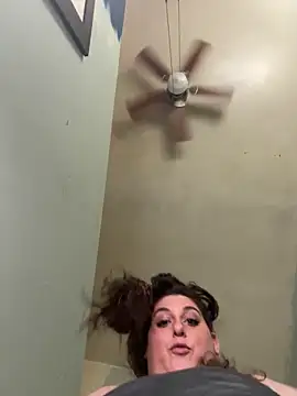 delinadelray online show from December 21, 2024, 10:40 pm