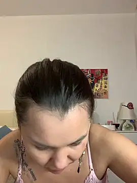 MiraMiss online show from October 27, 2025, 10:08 am