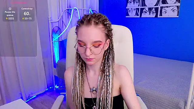 VioletShine online show from January 22, 2025, 2:35 pm