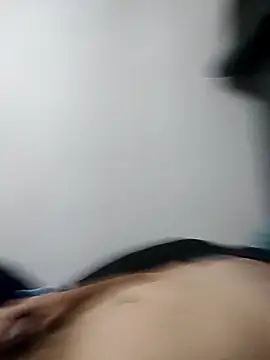 Snapshot of Alee3xxx chatting on October 1, 2025, 6:41 am Alee3xxx online show from October 1, 2025, 6:41 am