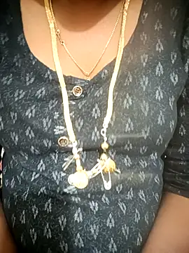 Telugu-mirchi online show from November 14, 2025, 6:50 pm