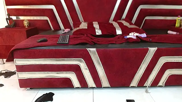 Snapshot of Candy_Bony chatting on January 7, 2025, 10:30 pm Candy Bony online show from January 7, 2025, 10:30 pm