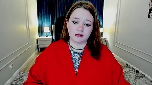 MoonLghte online show from February 15, 2025, 12:33 pm