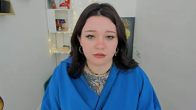 MoonLghte online show from March 1, 2025, 2:04 am