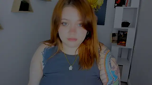 MoonLghte online show from October 8, 2025, 7:55 pm