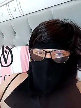 Snapshot of big_yoyo chatting on February 9, 2025, 5:01 pm big yoyo online show from February 9, 2025, 5:01 pm